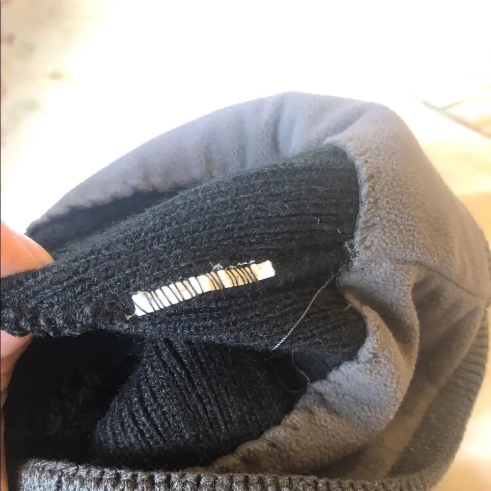 North Face fleece-lined hat O/S - Picture 5 of 5